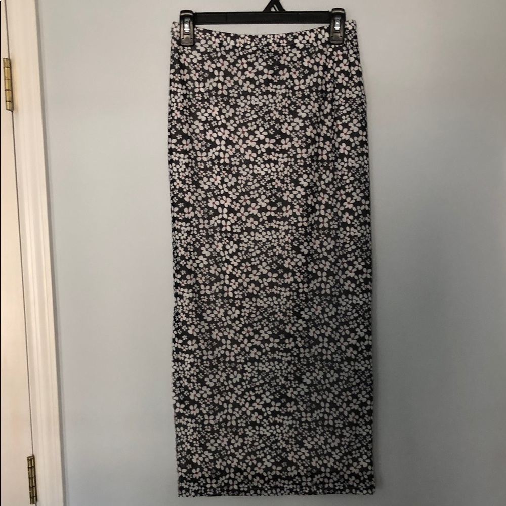 SHEIN Black and White Ditsy Floral Maxi Skirt
